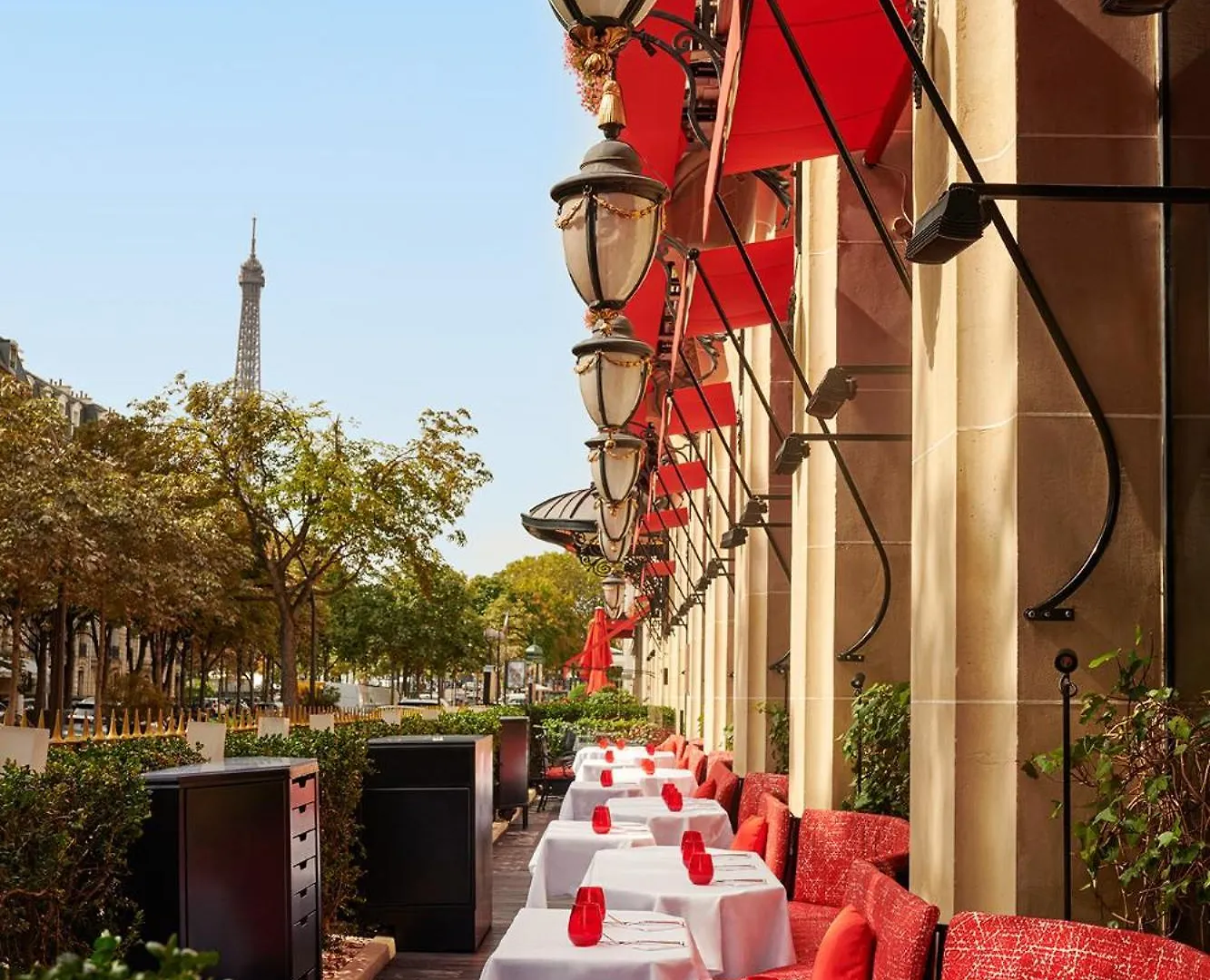 Hotel Plaza Athenee - Dorchester Collection Paris