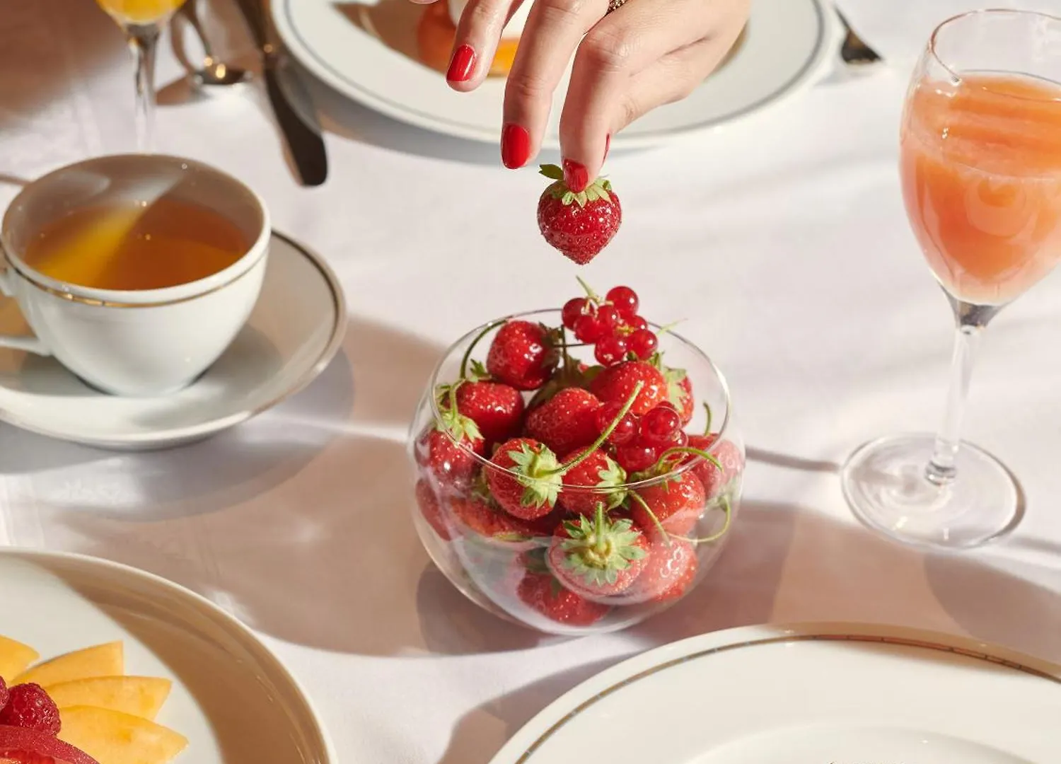 Hotel Plaza Athenee - Dorchester Collection Paris