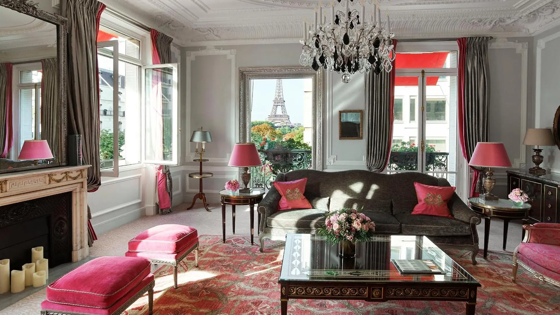 Hotel Plaza Athenee - Dorchester Collection Paris