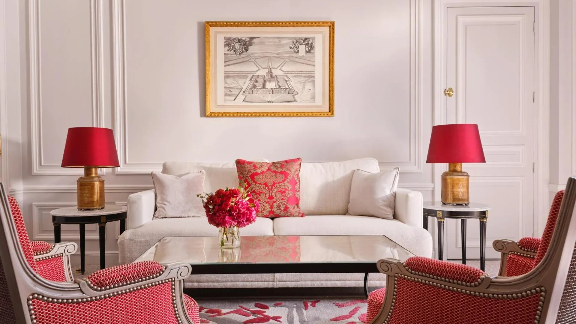 Hotel Plaza Athenee - Dorchester Collection Paris France