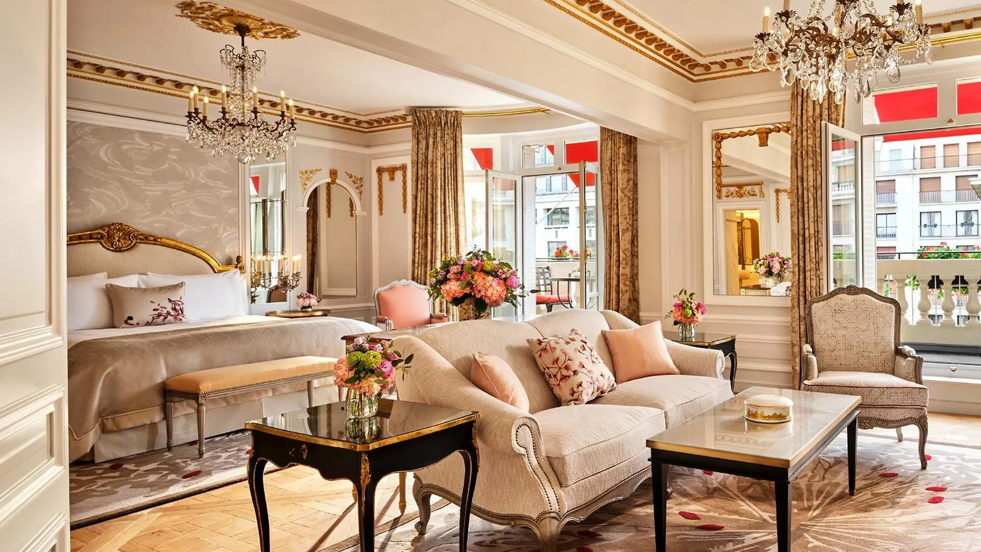 Hotel Plaza Athenee - Dorchester Collection Paris