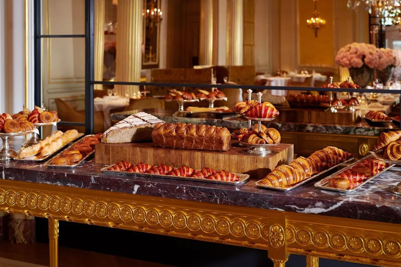 Hotel Plaza Athenee - Dorchester Collection Paříž Francie