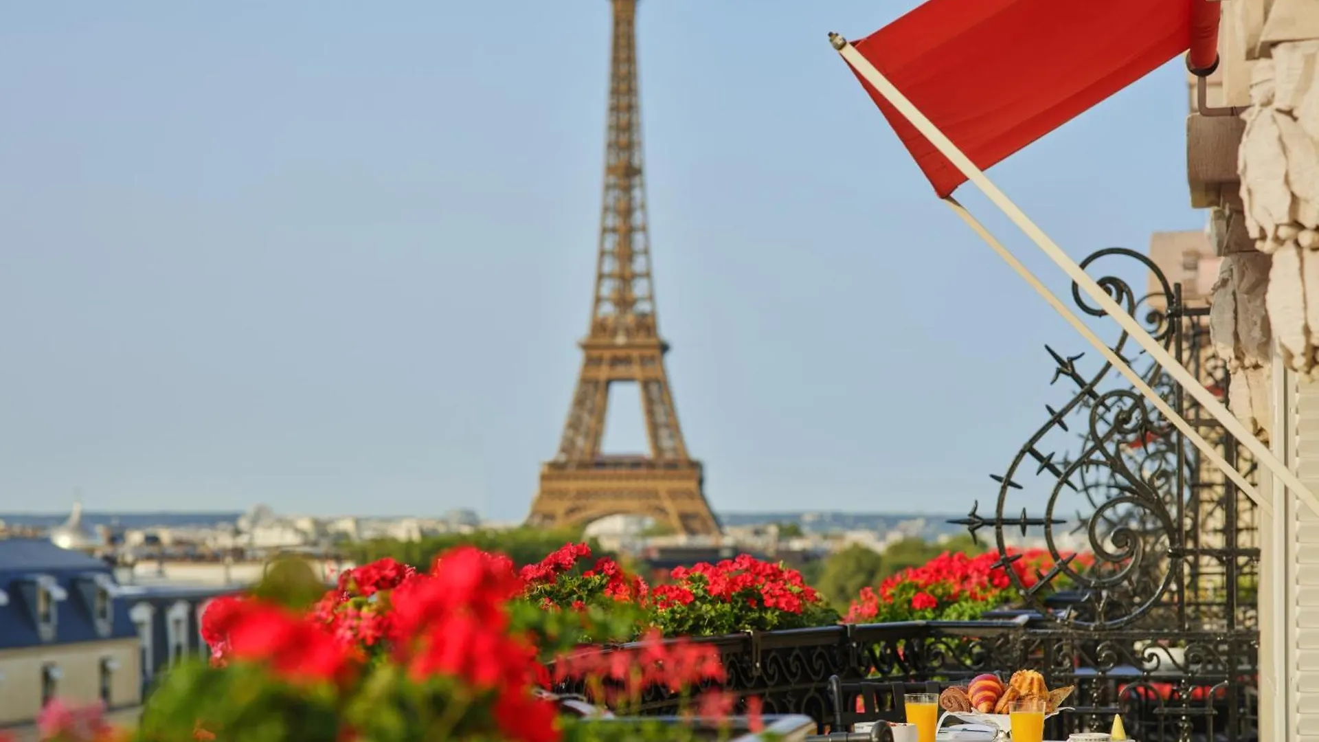 Hotel Plaza Athenee - Dorchester Collection Paříž