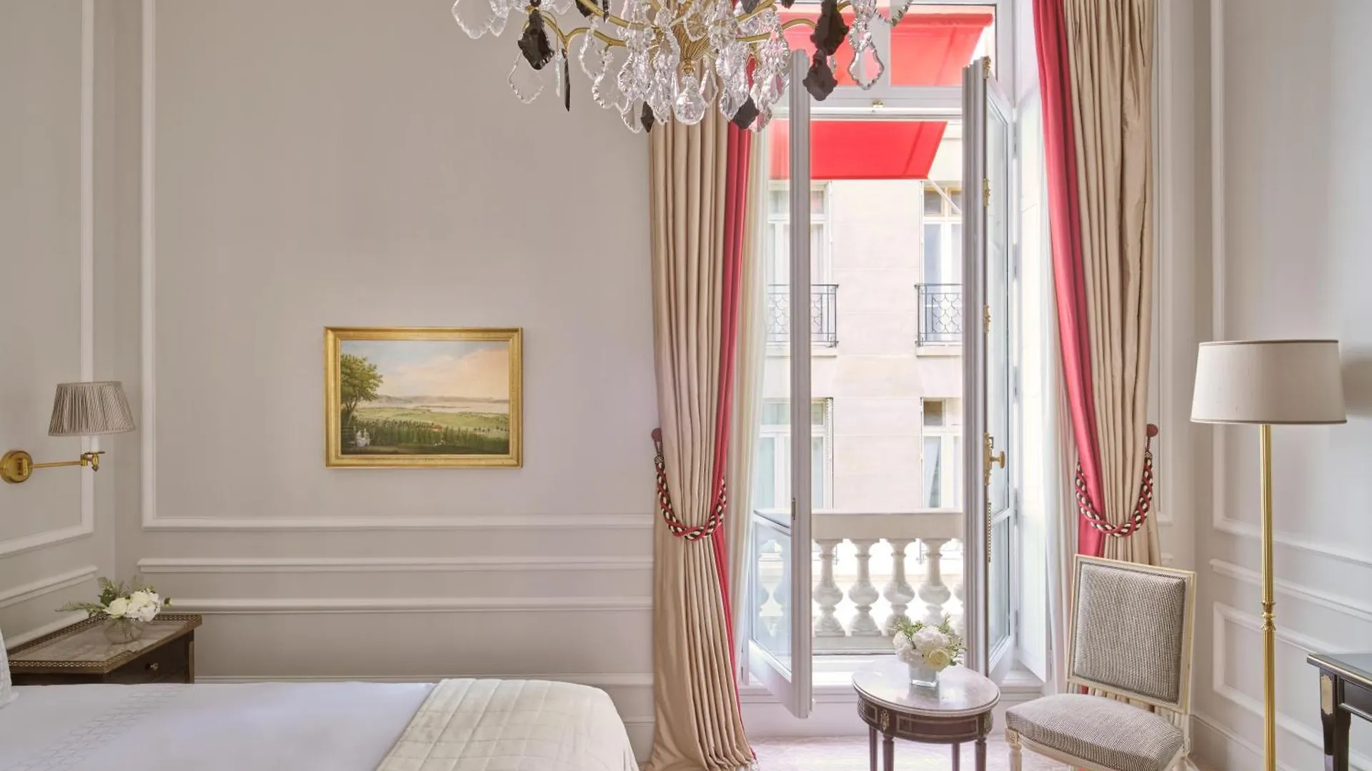 Hôtel Plaza Athénée - Dorchester Collection París 5*,  Francia