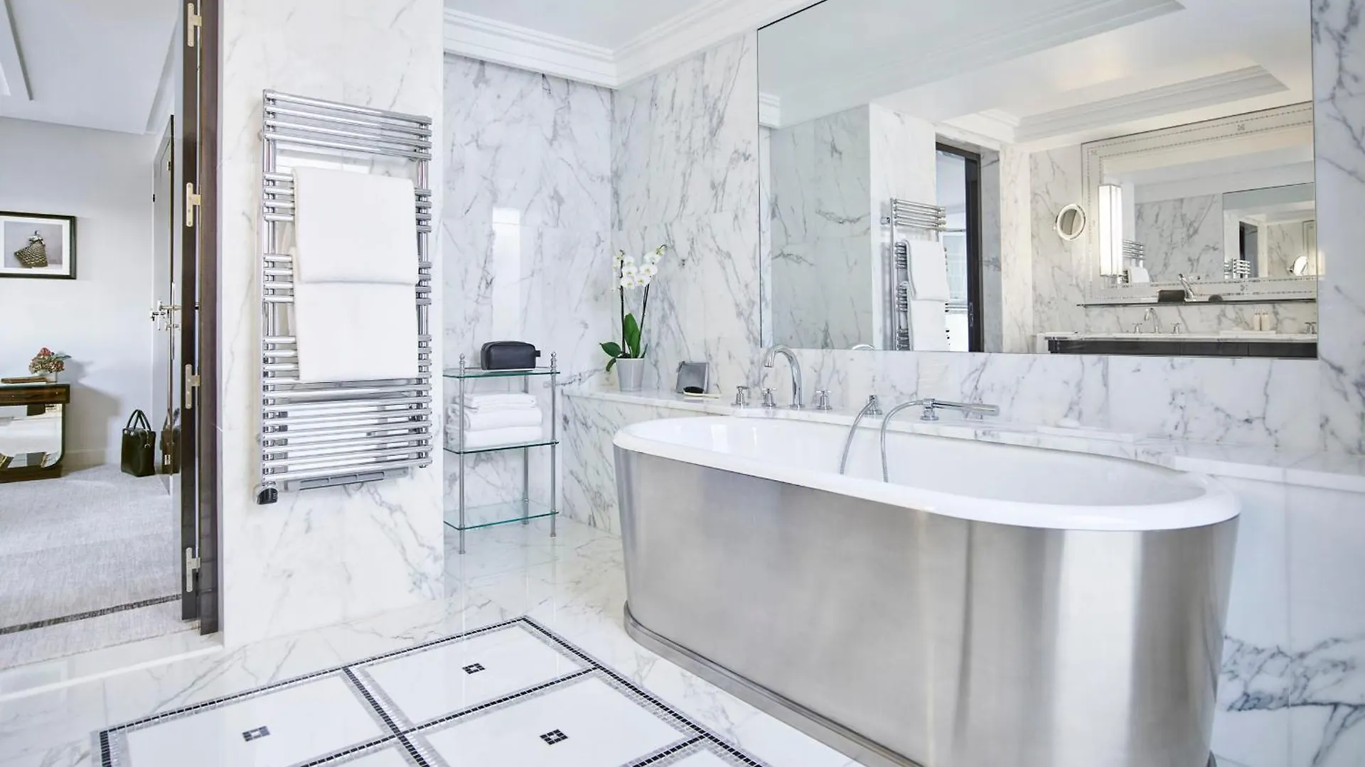 ***** Hotel Hôtel Plaza Athénée - Dorchester Collection París Francia