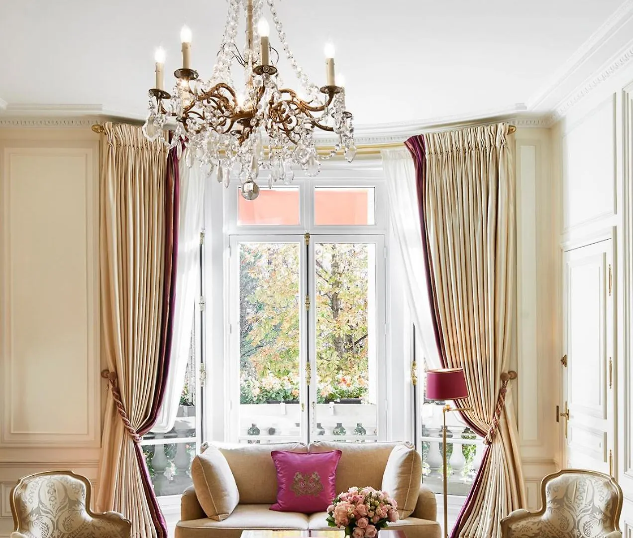 Hôtel Plaza Athénée - Dorchester Collection París Francia