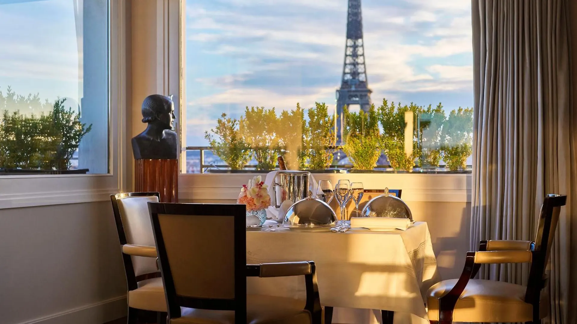 Hôtel Plaza Athénée - Dorchester Collection París Hotel