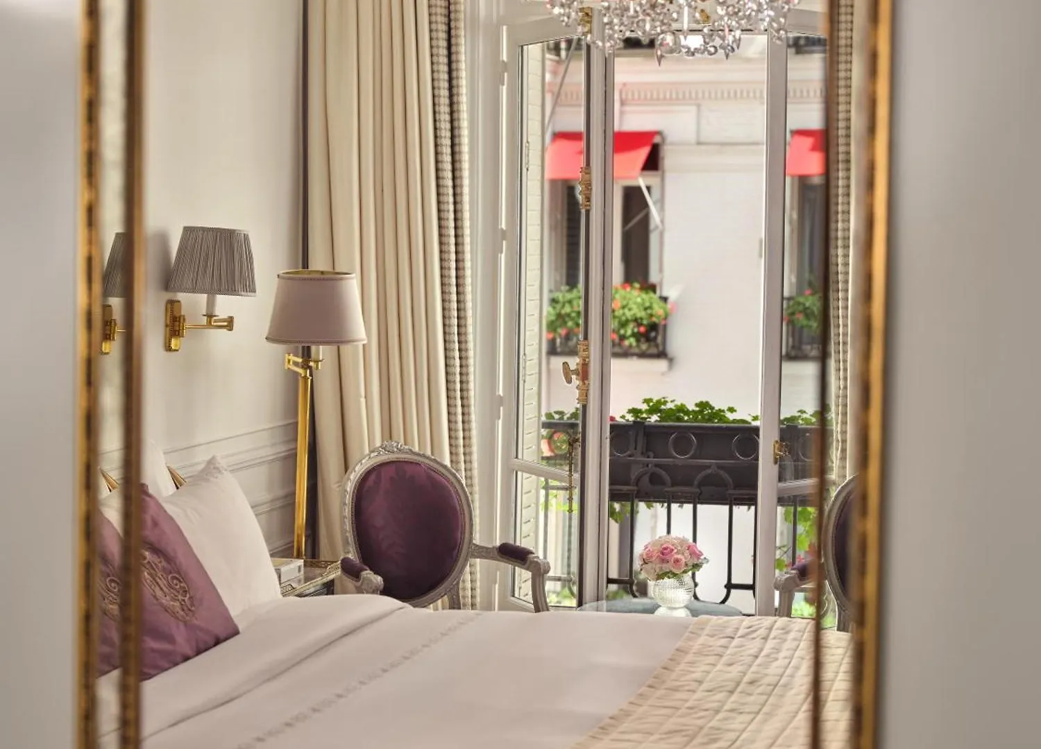 Hôtel Plaza Athénée - Dorchester Collection París Francia