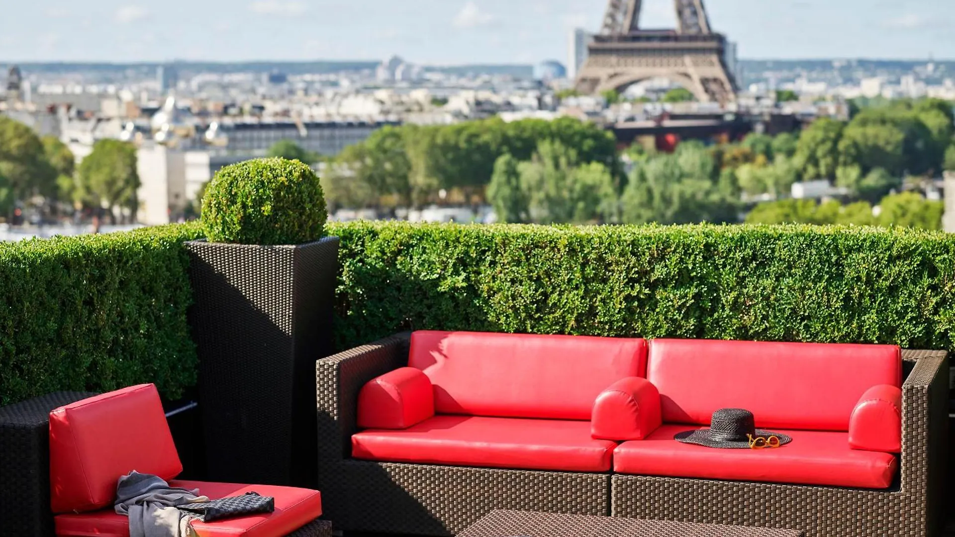 Hotel Hôtel Plaza Athénée - Dorchester Collection París