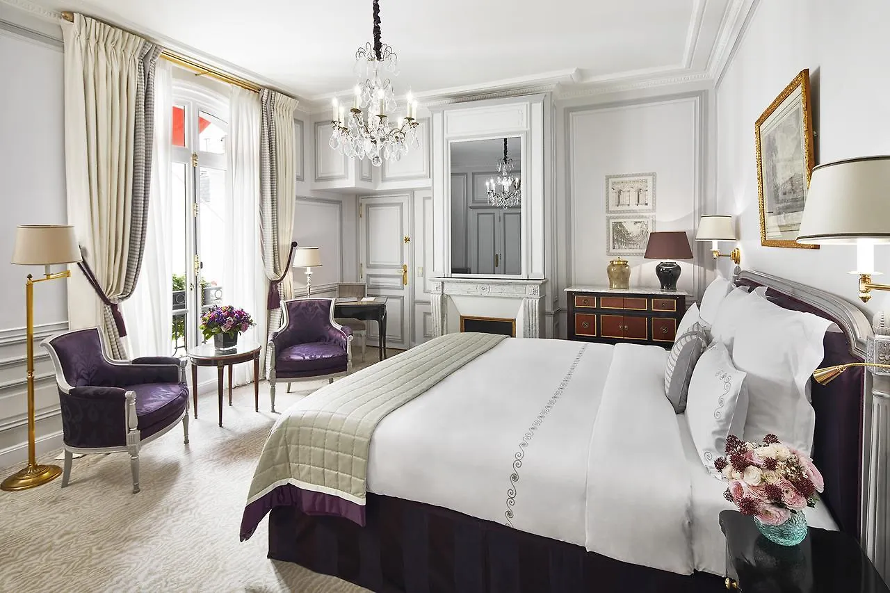 Hotel Plaza Athenee - Dorchester Collection Paříž 5*,  Francie
