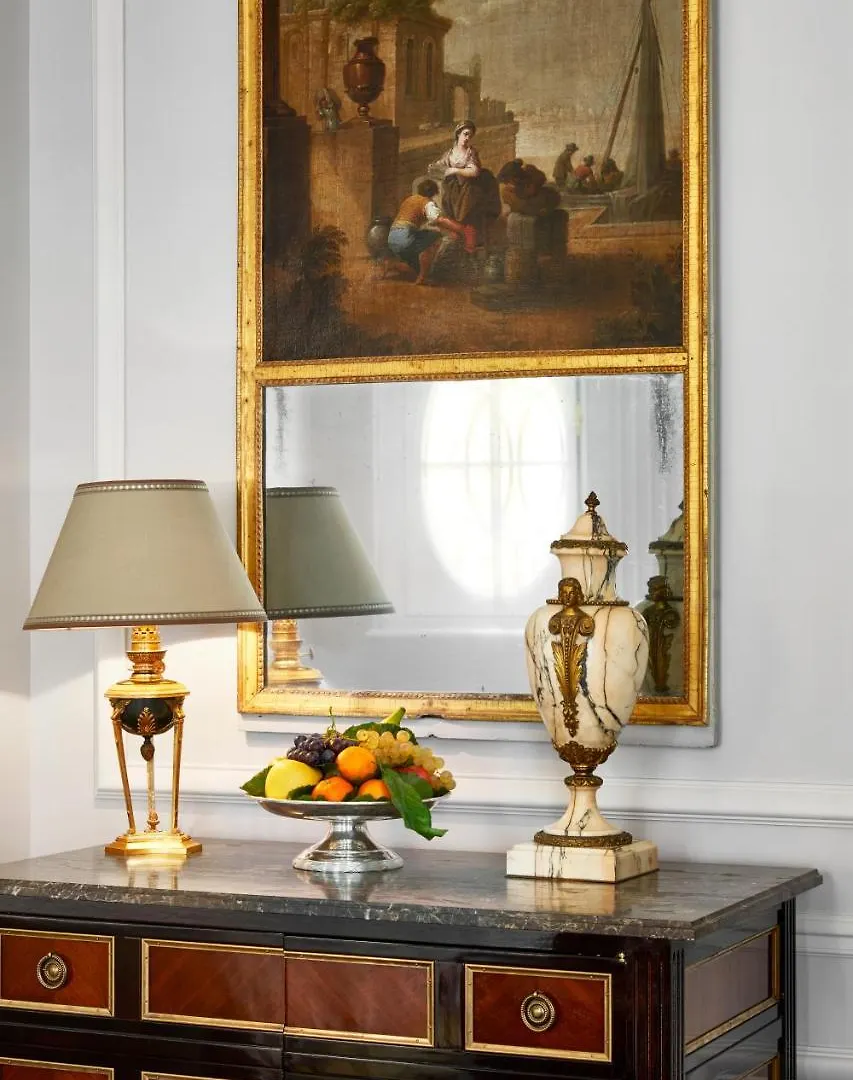 Hotel Plaza Athenee - Dorchester Collection Paříž