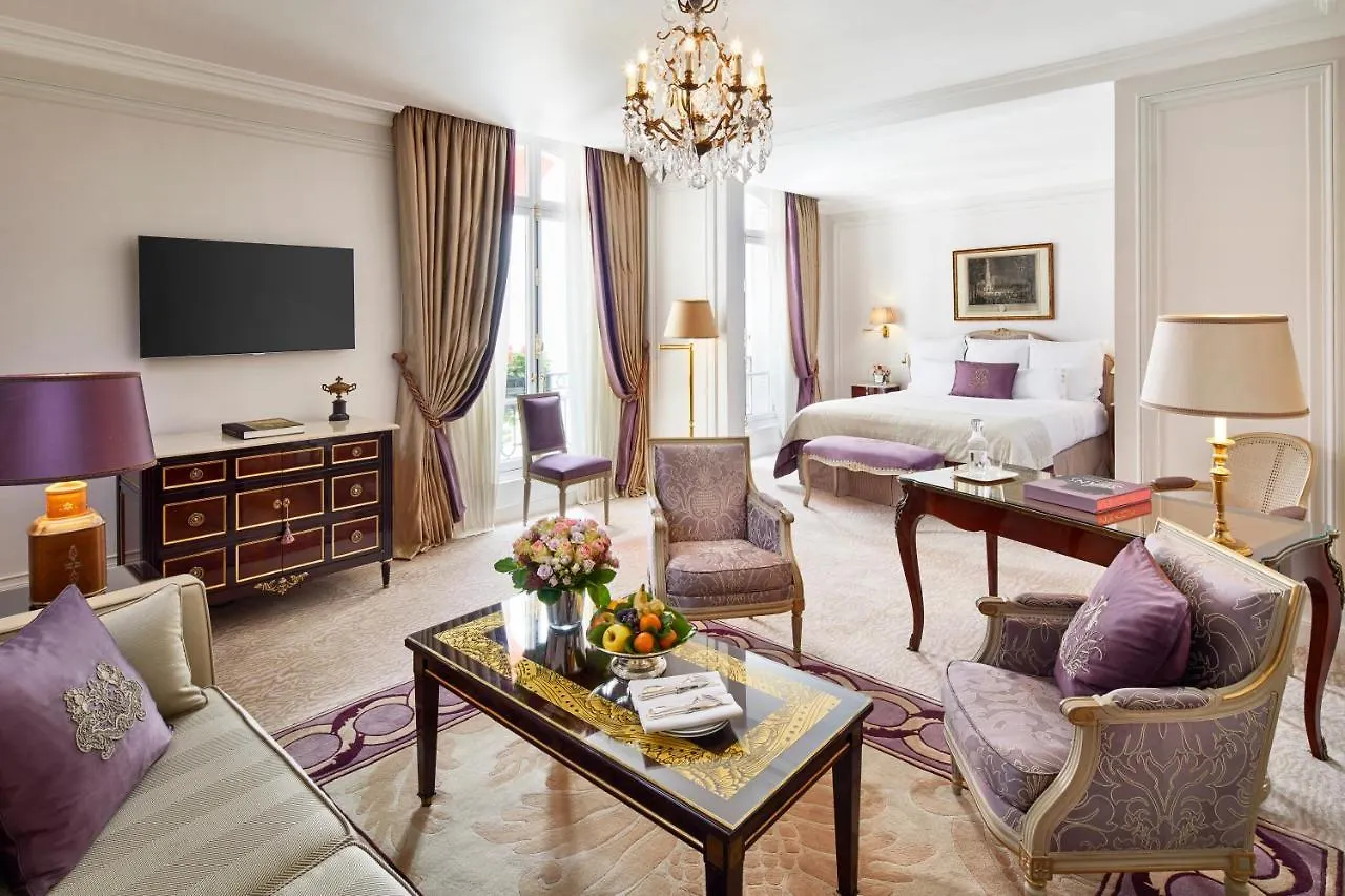 *****  Hotel Plaza Athenee - Dorchester Collection Paříž Francie