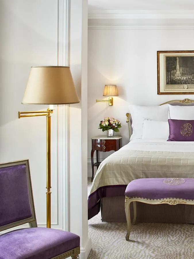 Hotel Plaza Athenee - Dorchester Collection Paříž