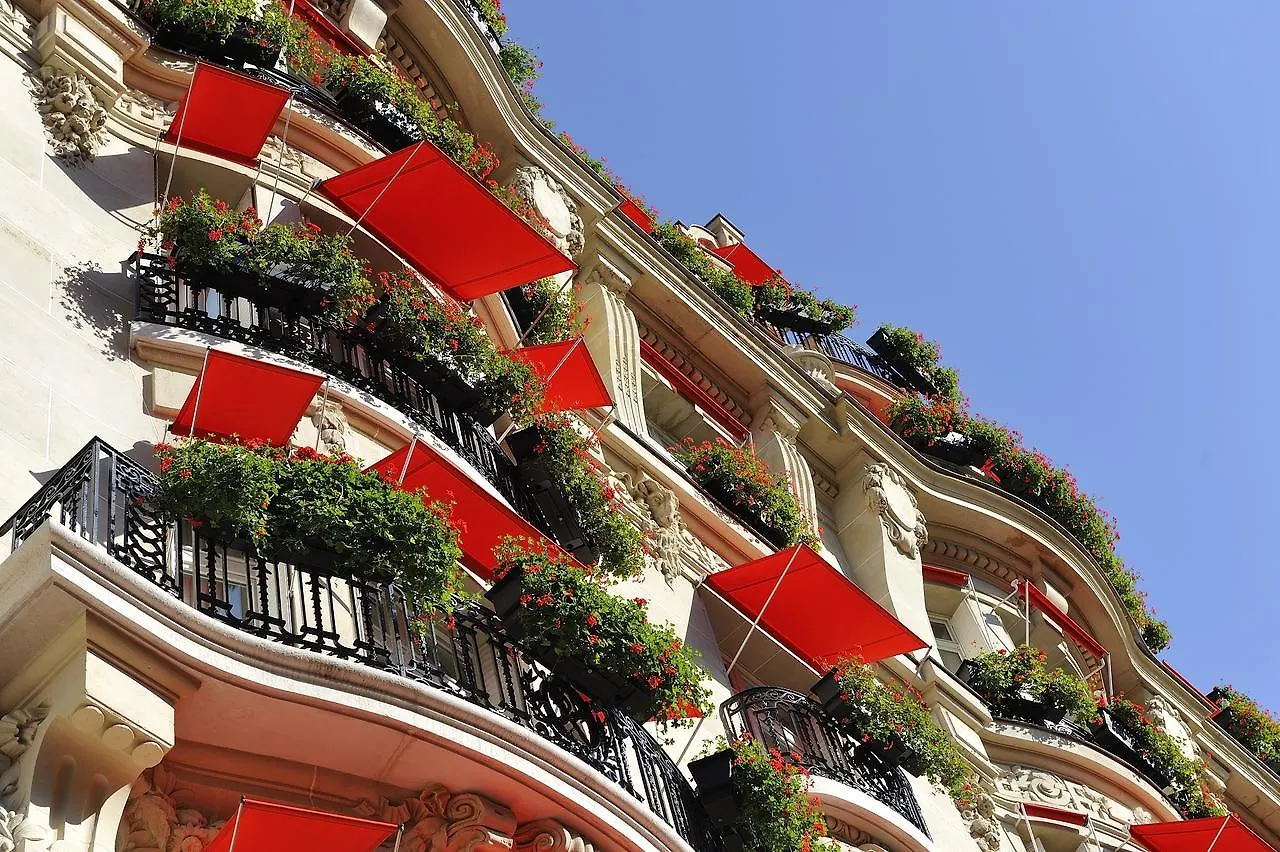 Hotel Plaza Athenee - Dorchester Collection Paříž